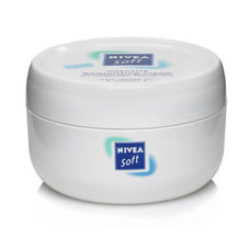 Wilkinson Plus Nivea Soft Intensive Moisturising Cream 200ml
