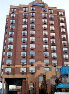WINDSOR Travelodge Windsor Downtown