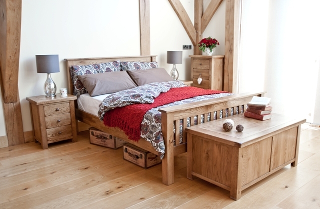 Woodbury Oak Bedstead - Single, Double or King
