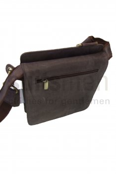 Woodland Leather Stylish Mens Saddle Bag.