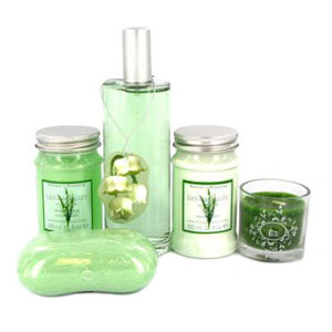 Woods of Windsor Lily of The Valley Gift Set