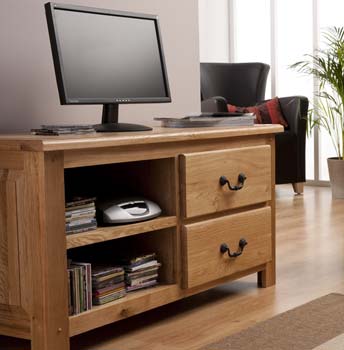 World Furniture Otley TV Unit in American Oak