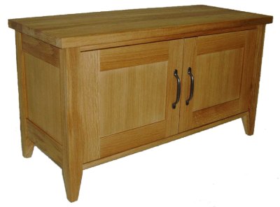 Your Price Furniture.co.uk Wealden Oak 2 Door Low Hall Cupboard