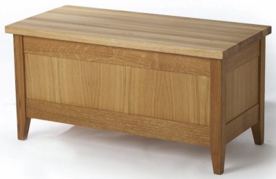 Your Price Furniture.co.uk Wealden Oak Blanket Box