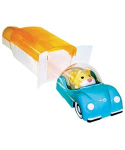 Zhu Zhu Pets Hamster Car and Garage
